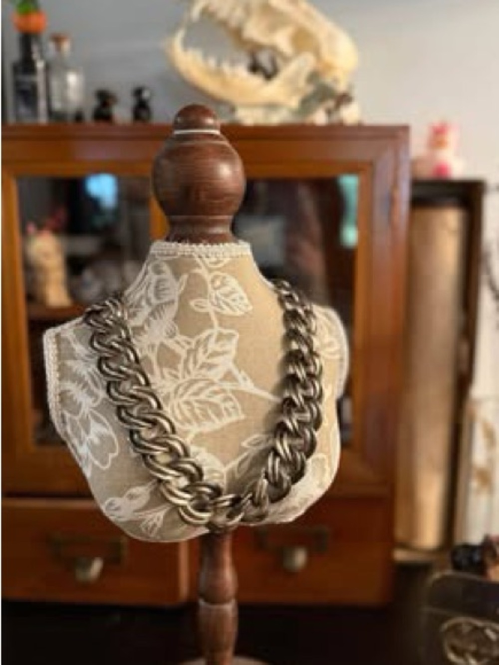 Vintage Chunky Silver-Tone Chain Necklace - Women's Accessory
